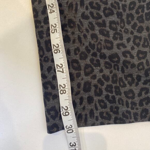 Chico’s Women’s Stretchy Leopard Print High Rise Leggings EUC Sz 16 Black Gray - Picture 9 of 10